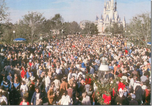 Last Minute Tips for Surviving Disney World the Week Between Christmas & New Year’s
