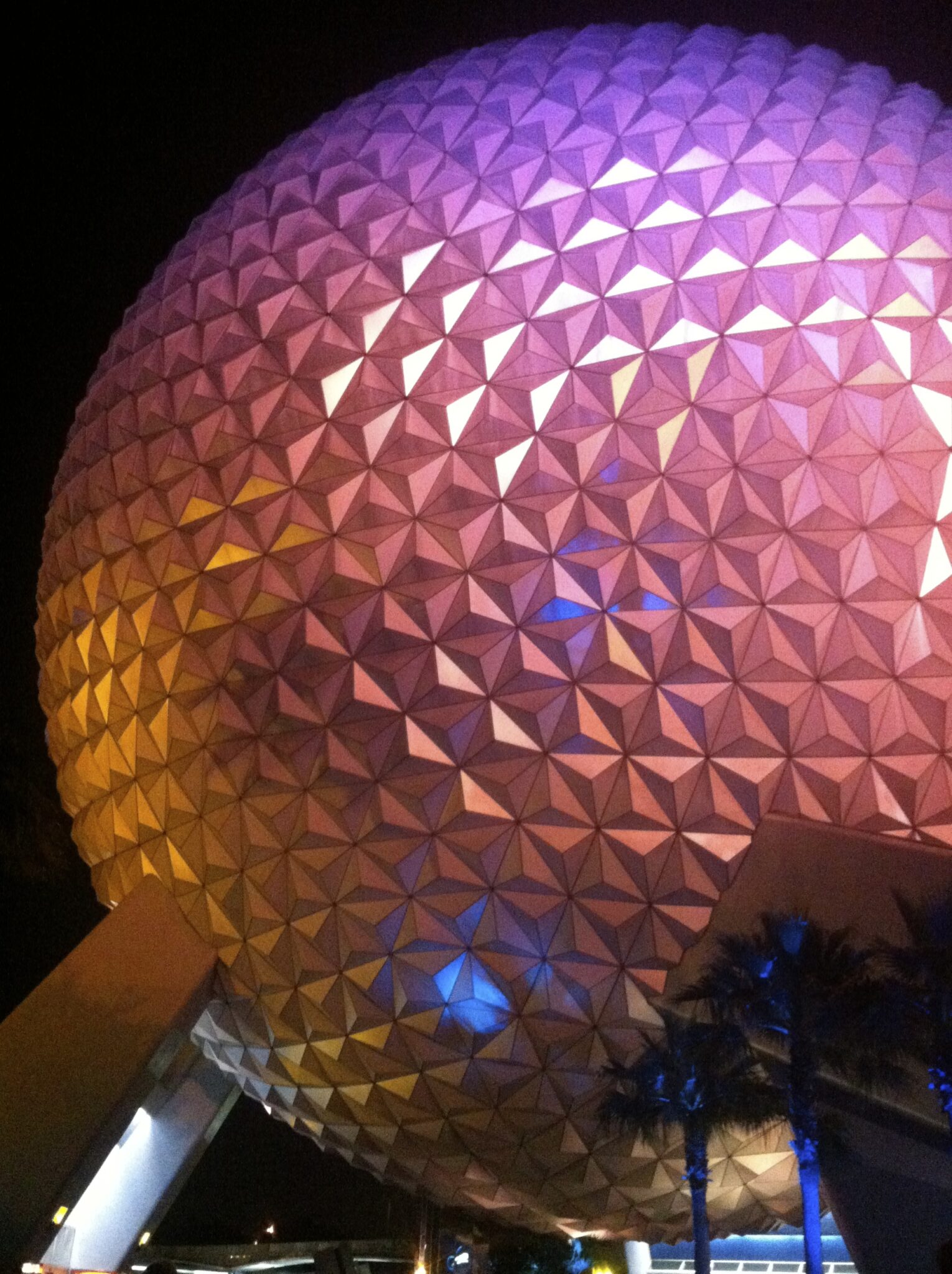 Spaceship Earth at Epcot - Tips from the Disney Divas and Devos