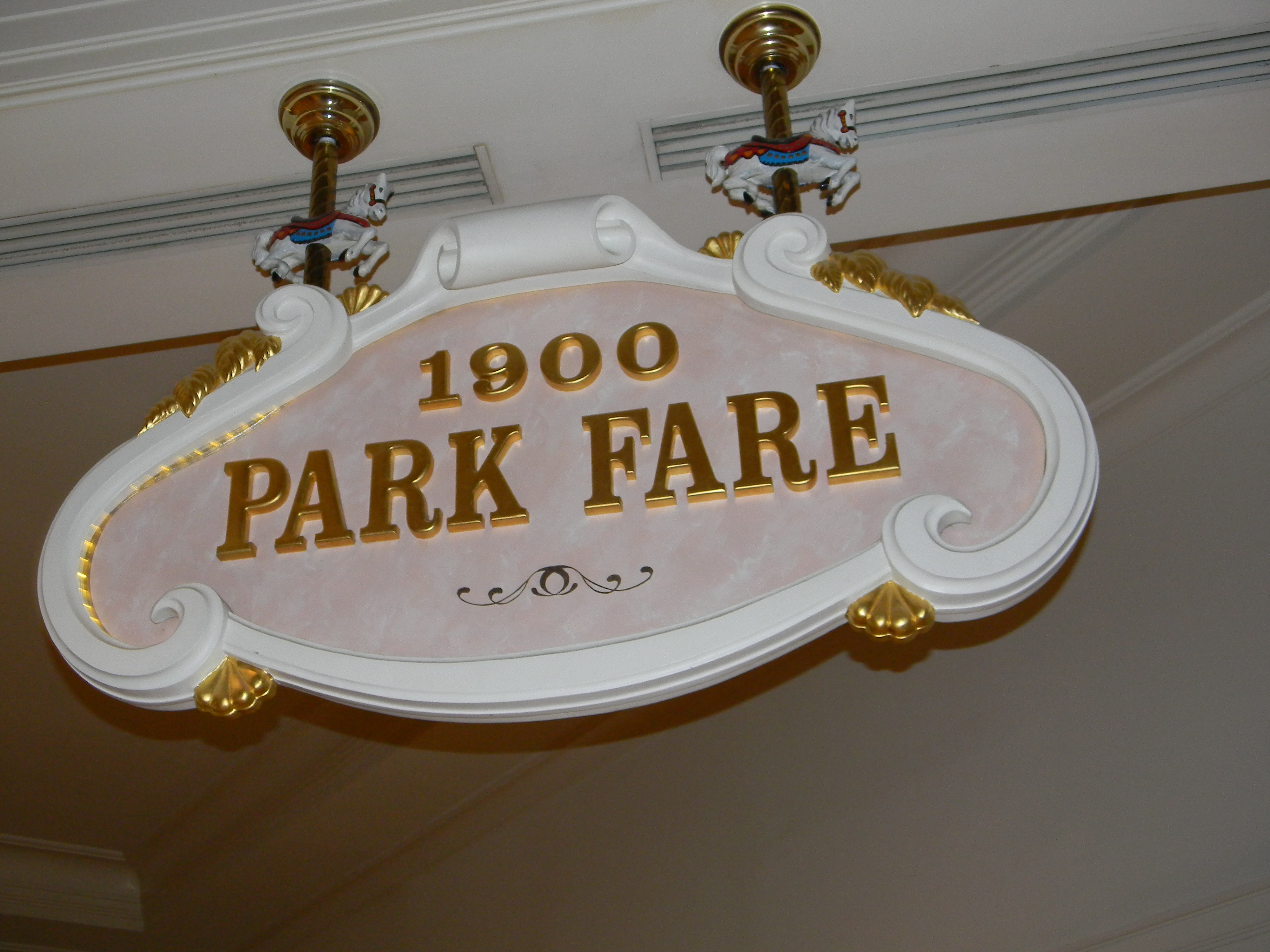Walt Disney World’s 1900 Park Fare – Character Dining at its Best