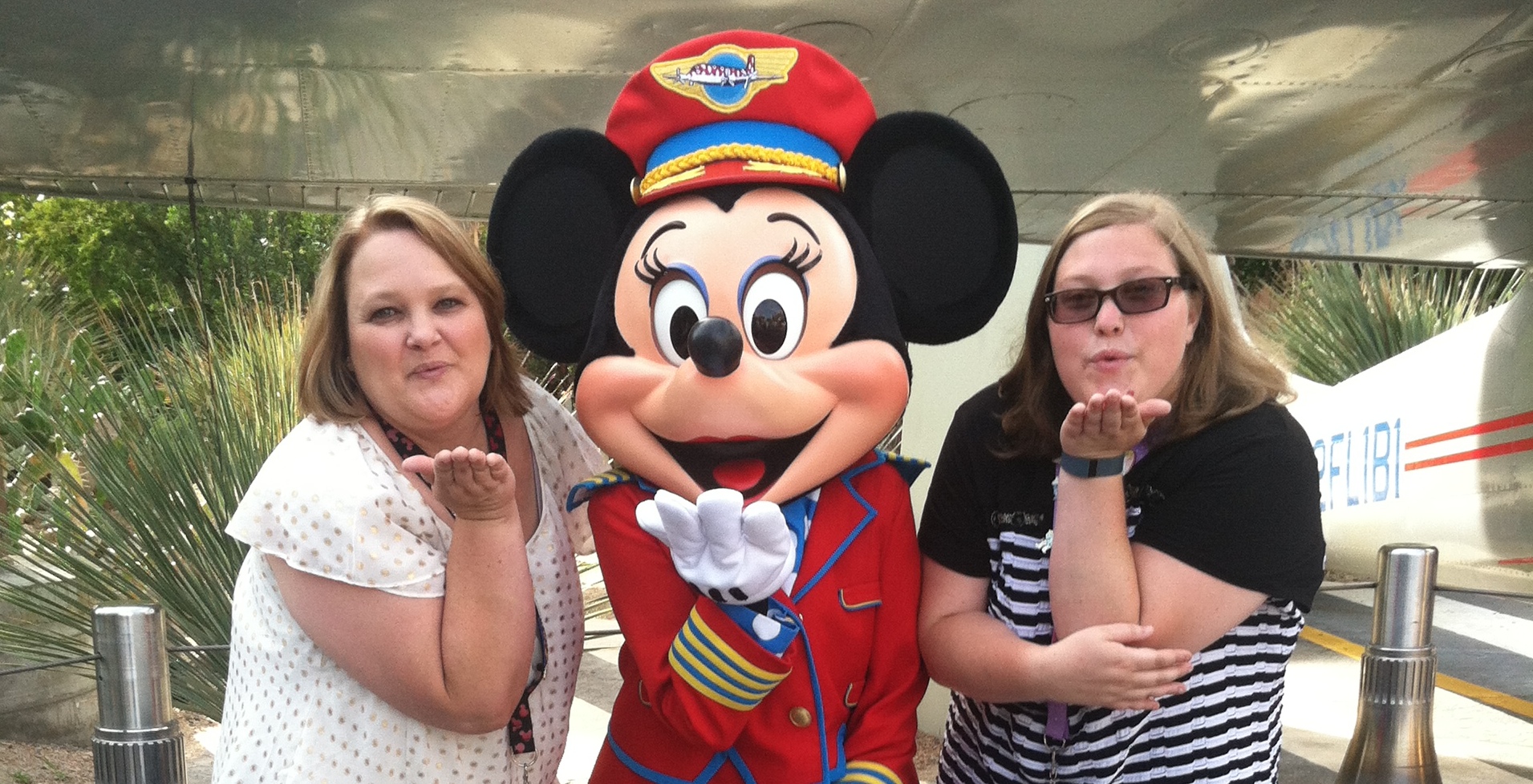 Very Good Advice Blog Hop #2: Going on a (Play) Date at a Disney Park