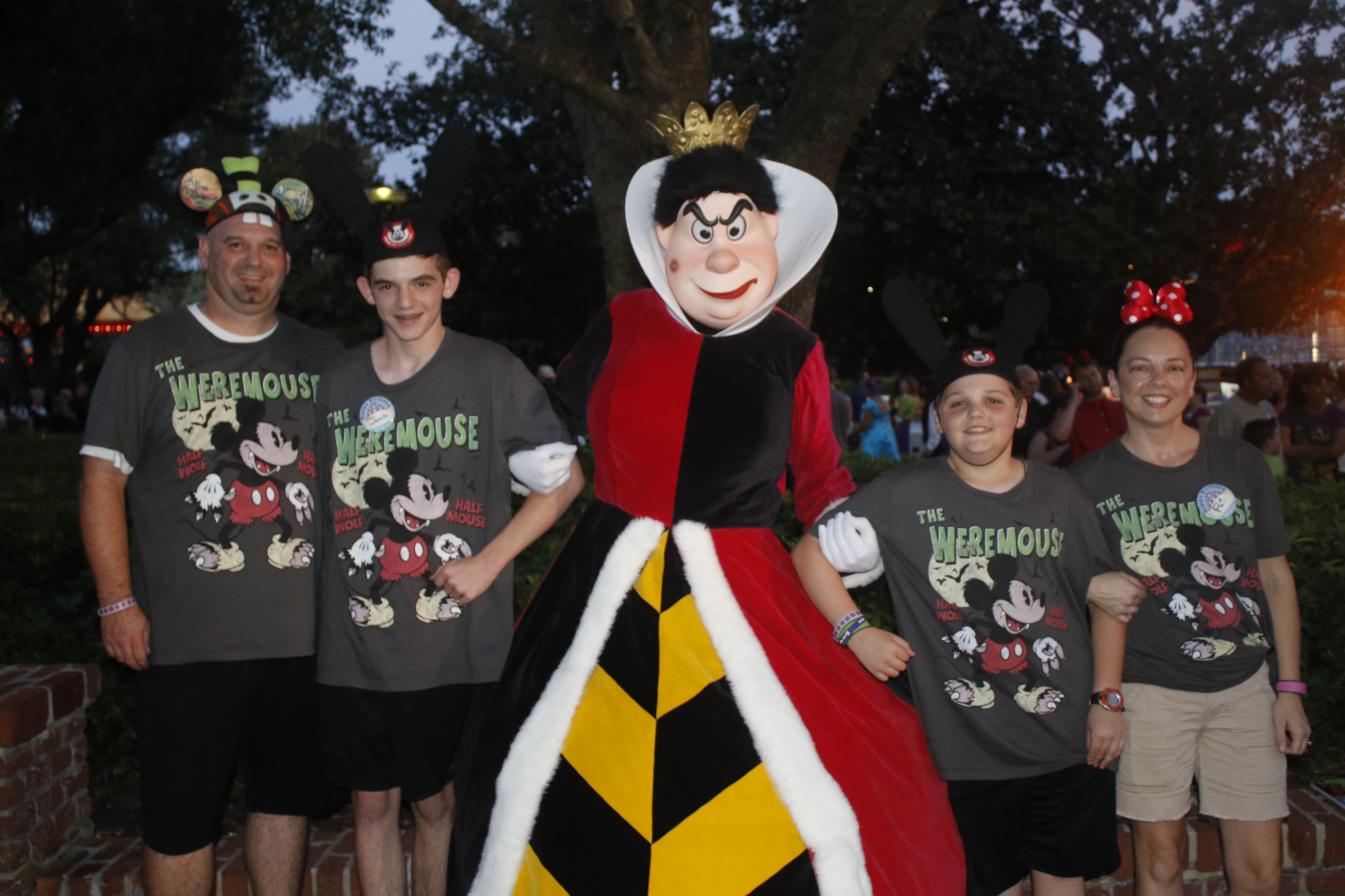 Mickey’s Not So Scary Halloween Party With Teens and Tweens