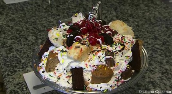 The Kitchen Sink at Disney’s Beaches & Cream Soda Shop: Are You Up for the Challenge?