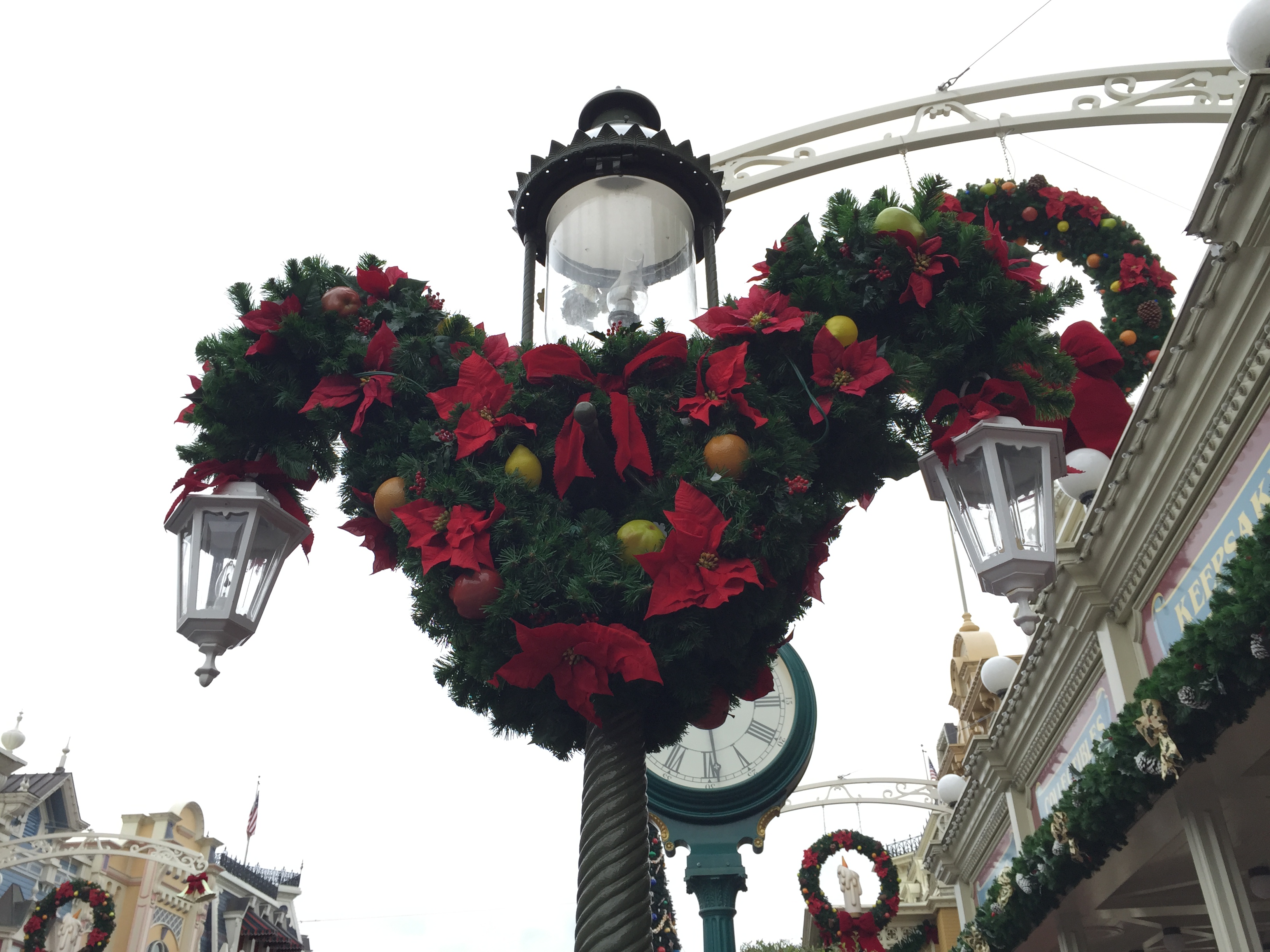 Christmas at Walt Disney World-A Celebration in Pictures