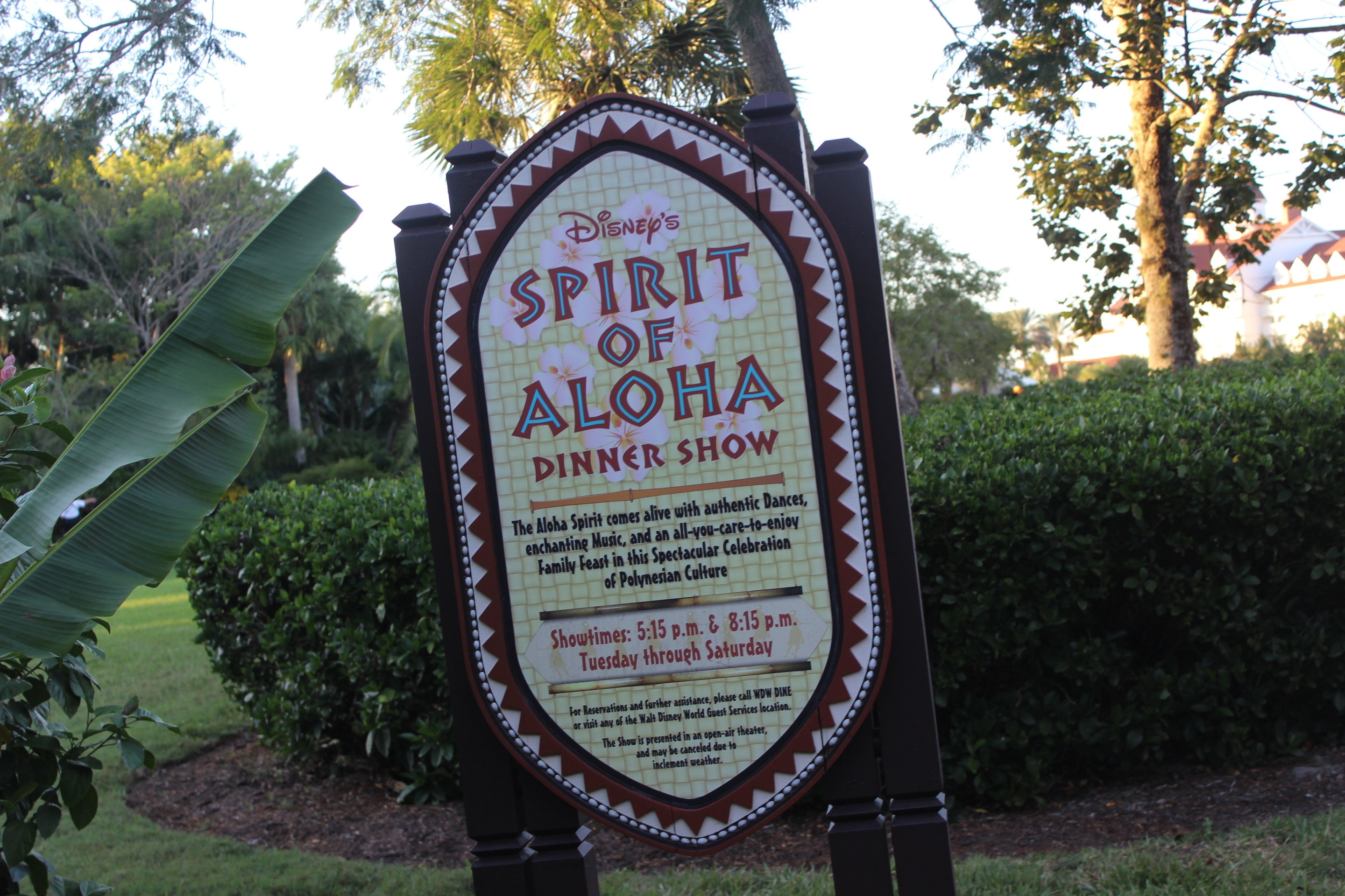 Disney’s Spirit of Aloha Dinner Show