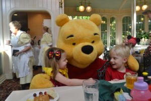 Crystal Palace Breakfast Review / Dining With Characters in Walt Disney World