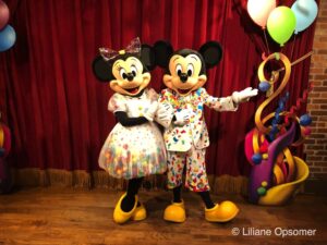 The Unofficial Guide Walt Disney World 2020 - Review and Giveaway