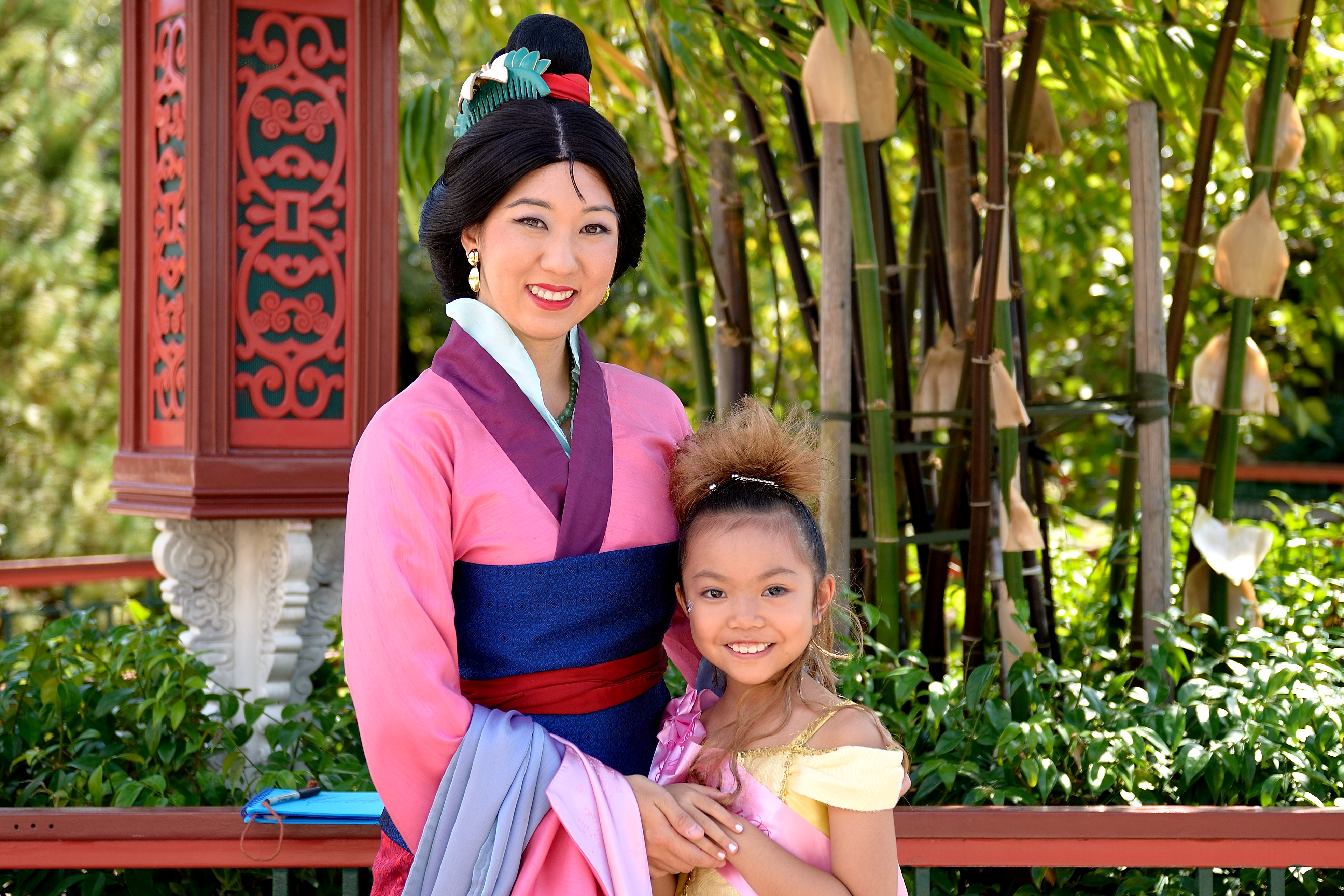 Walt Disney World: Meeting Princess Mulan…