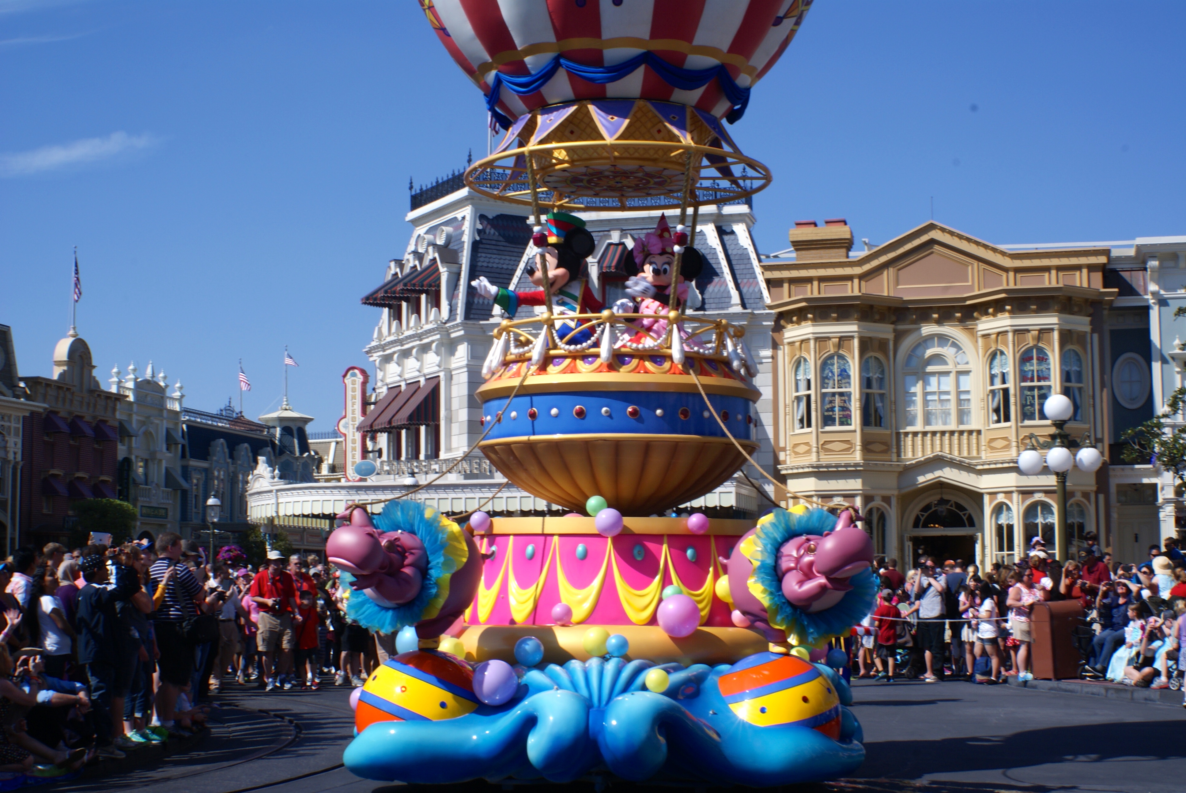 Festival of Fantasy Parade at Walt Disney World Premiere!