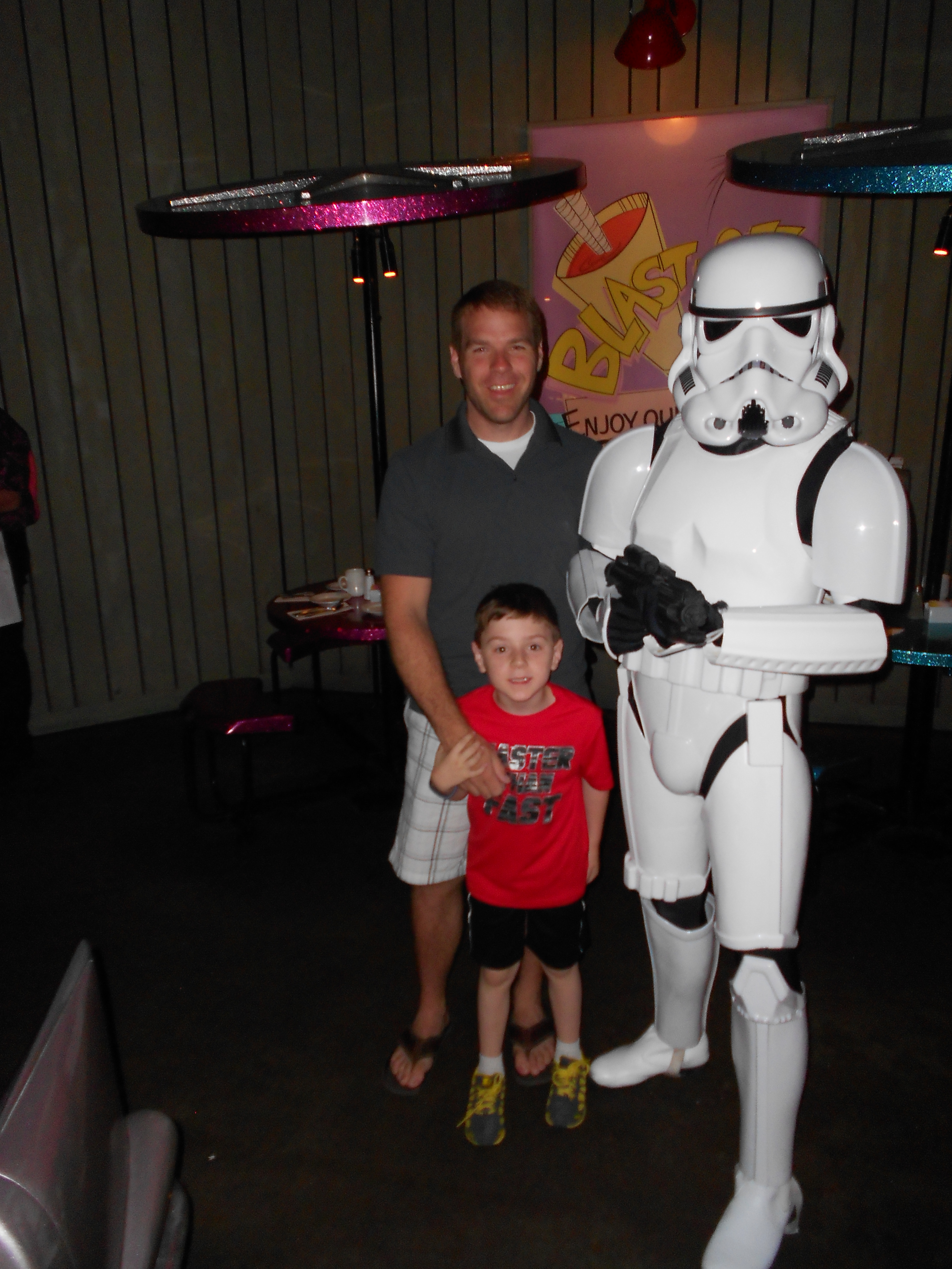 Dining With the Dark Side:  Sci-Fi Theater Breakfast During Star Wars Weekends