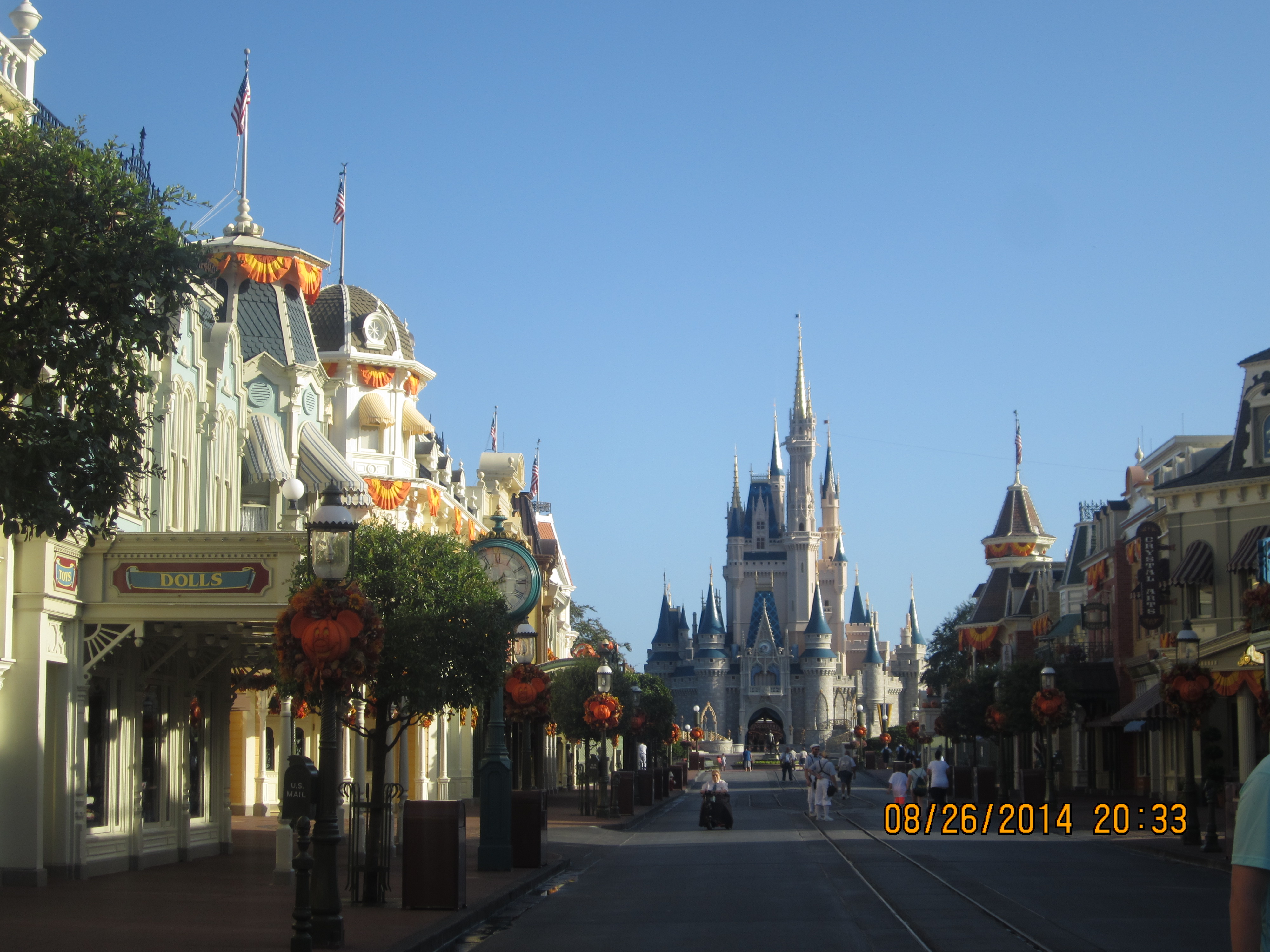 4 Magical Moment Tips for Exploring Main Street U.S.A in Disney World