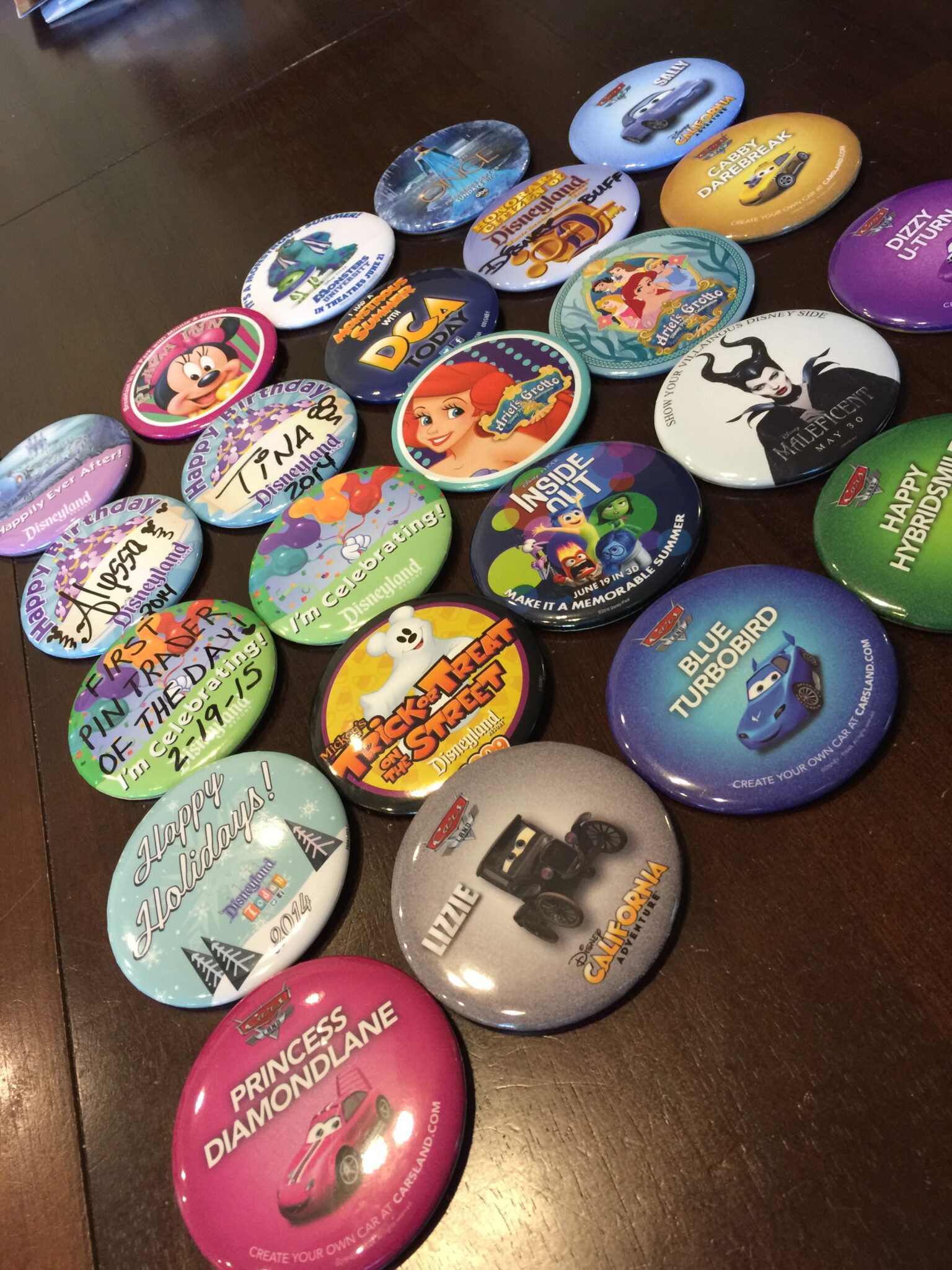 10 Free Souvenirs at Disneyland and DCA