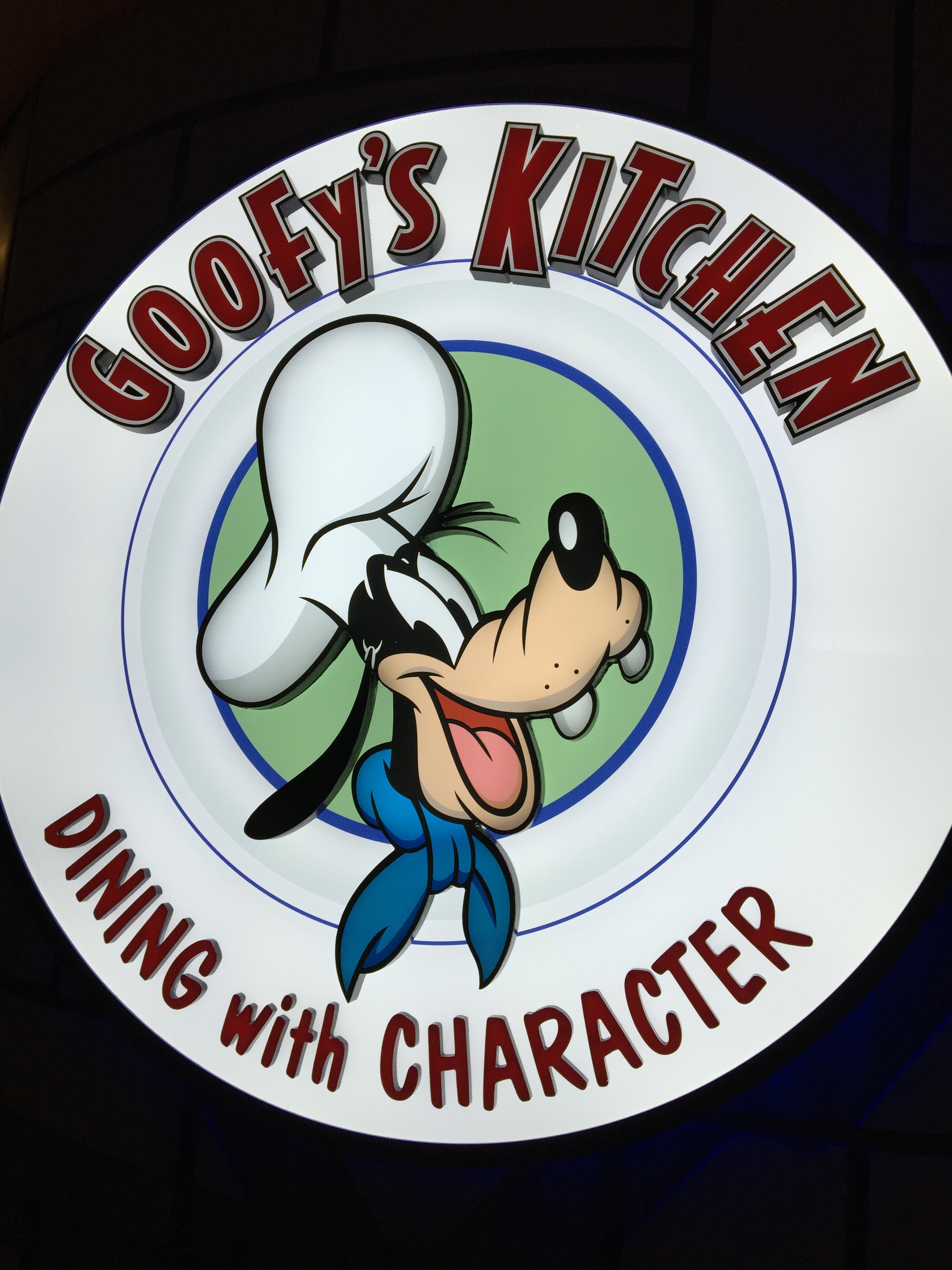 Disneyland Character Meals & Goofy’s Kitchen