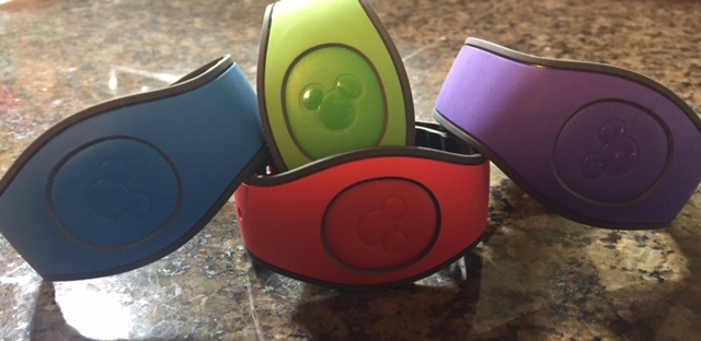 A Closer Look at the MagicBand 2!