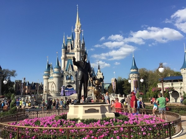 Unofficial Guide to Walt Disney World 2019 Review and Giveaway