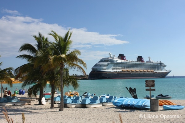 Sail Away with the “Unofficial Guide Disney Cruise Line 2020” – Review and Giveaway